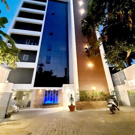 Iswarya Residency Otel Kottayam Dış mekan fotoğraf
