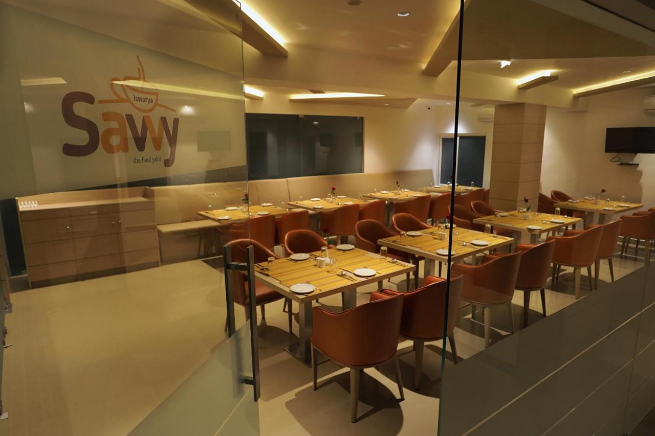 Iswarya Residency Otel Kottayam Dış mekan fotoğraf