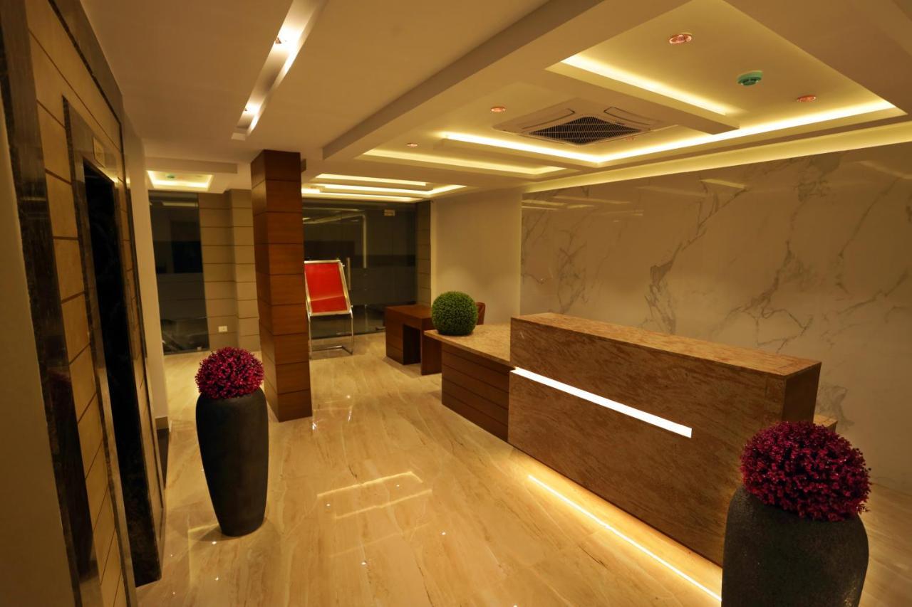 Iswarya Residency Otel Kottayam Dış mekan fotoğraf