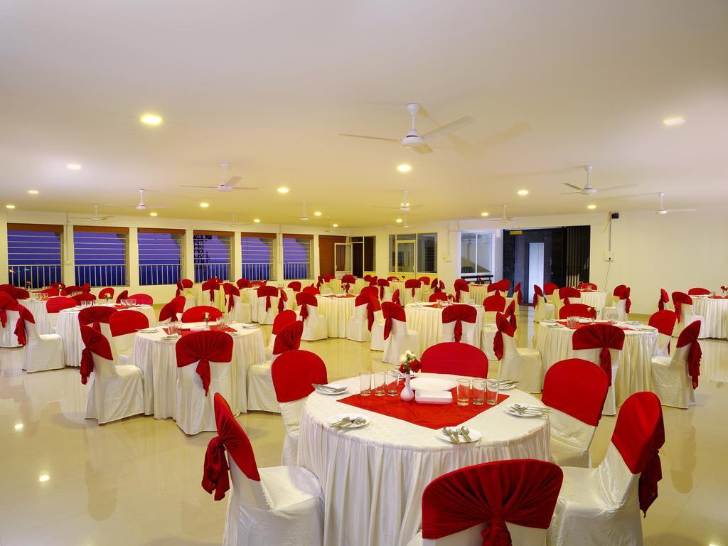 Iswarya Residency Otel Kottayam Dış mekan fotoğraf