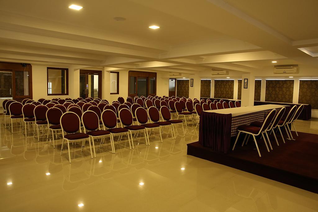 Iswarya Residency Otel Kottayam Dış mekan fotoğraf